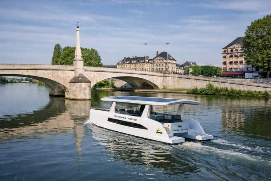 Illustration de l'événement : Promenade en catamaran solaire | Immersion au coeur de la batellerie