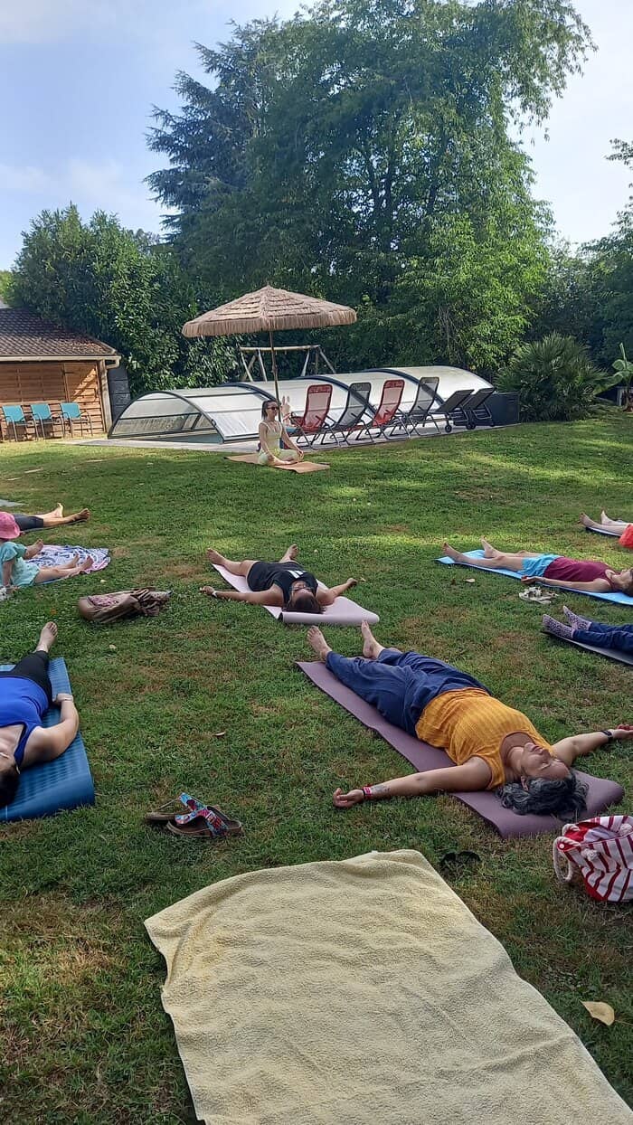 Illustration de l'événement : Soirée Yoga au bord de la piscine
