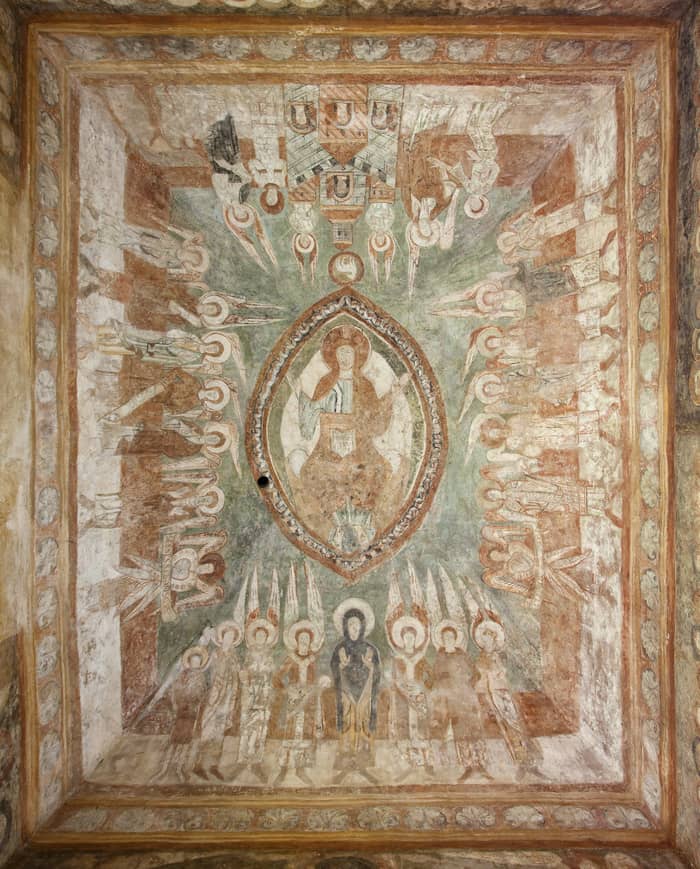 Illustration de l'événement : Visite guidée des fresques de l'église abbatiale romane de Saint-Chef