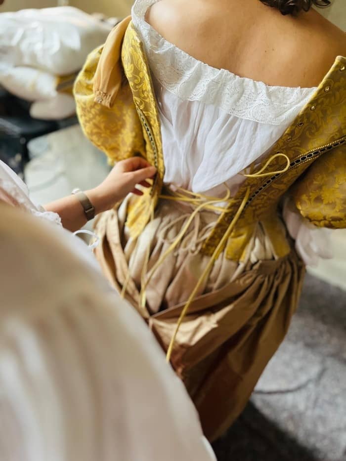 Illustration de l'événement : Démonstration : à la découverte du XVIIe siècle et du costume historique !