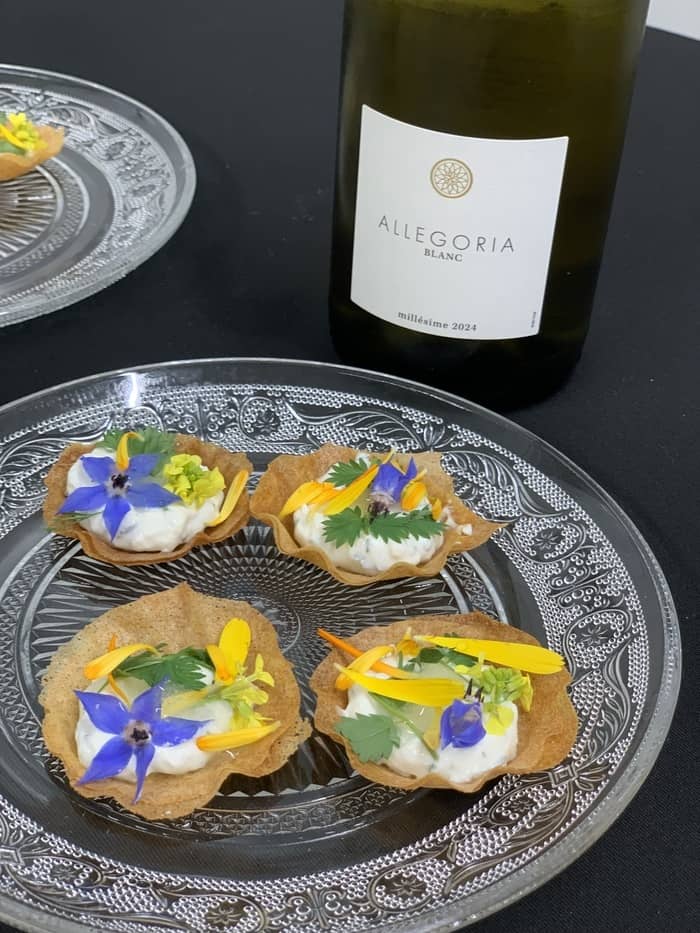 Illustration de l'événement : Dîner VINS & METS-RACINES