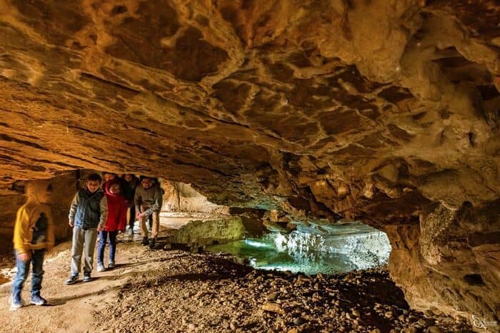 Illustration de l'événement : Visite guidée des Grottes de Saint-Christophe