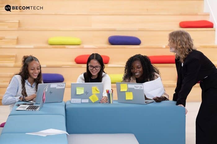 Illustration de l'événement : Jump in tech ! Stage d'initiation au numérique - 100 % féminin et 100 % gratuit pour les ados