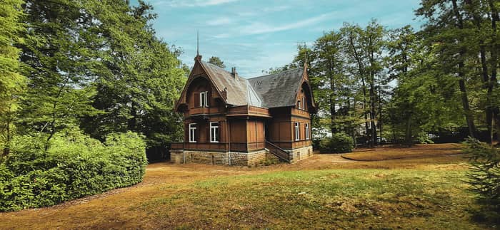 Illustration de l'événement : Visite guidée : le chalet suédois, pépite de l’Exposition universelle de 1889