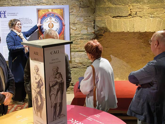 Illustration de l'événement : Visite guidée de l'exposition "Soigner au Moyen Âge selon Hildegarde de Bingen"