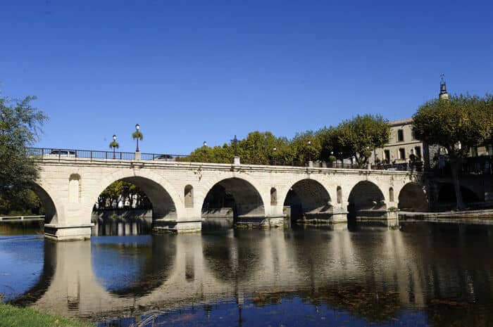 Illustration de l'événement : Circuit : du pont romain au château, patrimoine bâti et biodiversité