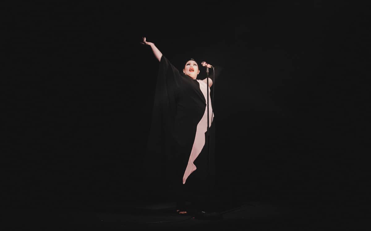 Illustration de l'événement : Showgirl, le spectacle de Jonathan Drillet & Marlène Saldana au Carreau du Temple