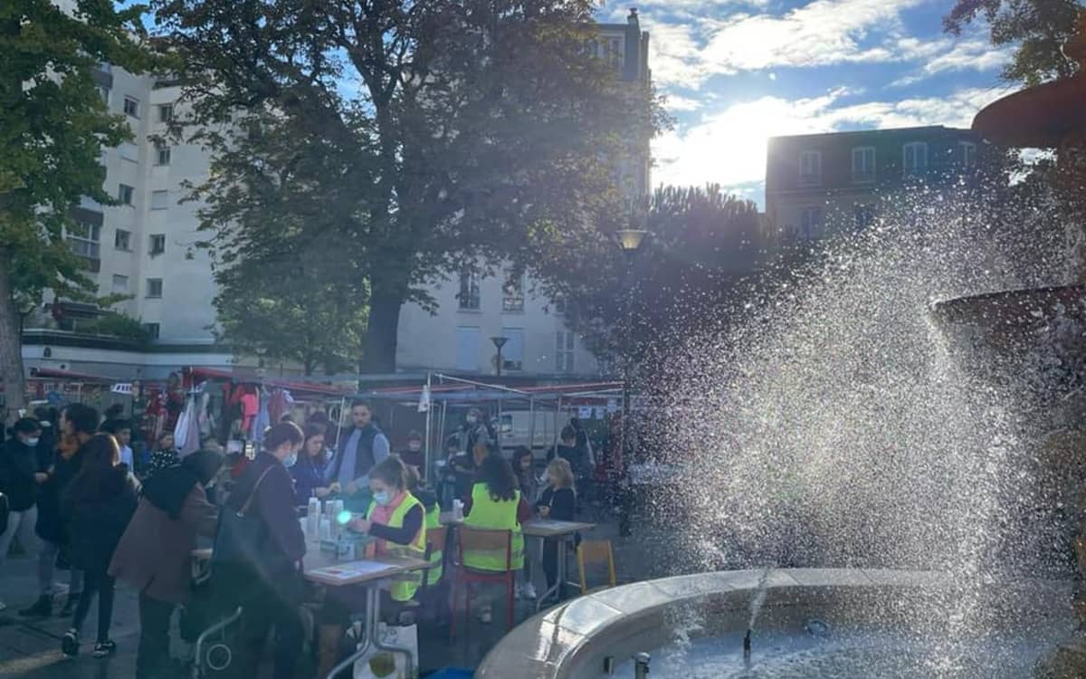Illustration de l'événement : Grande Braderie de l'école Vitruve : Un rendez-vous festif place de la Réunion