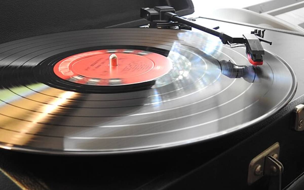 Illustration de l'événement : Écoute mon disque !