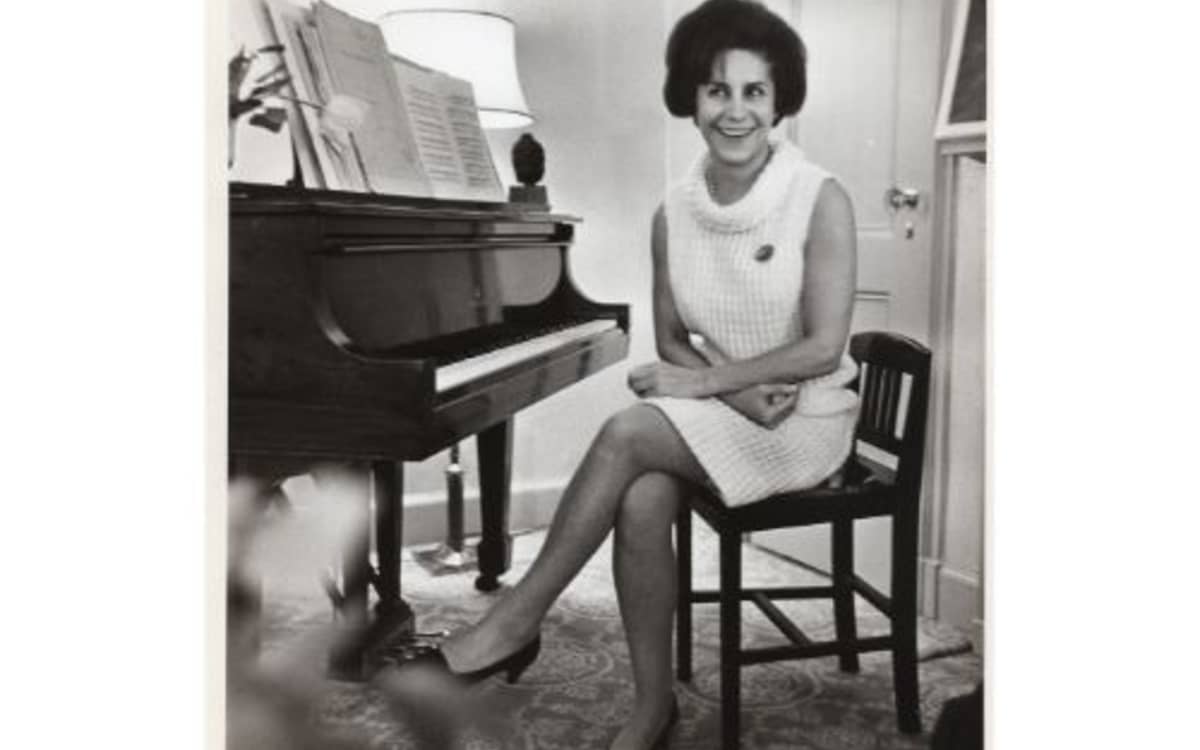 Illustration de l'événement : Avec une légère intimité : Madeleine Malraux, pianiste