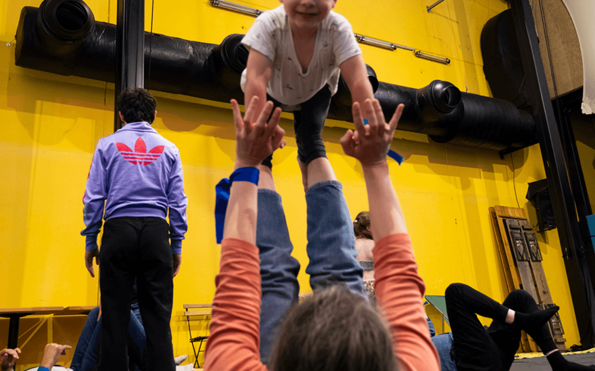 Illustration de l'événement : Ateliers cirque baby-parents pour s'amuser en famille