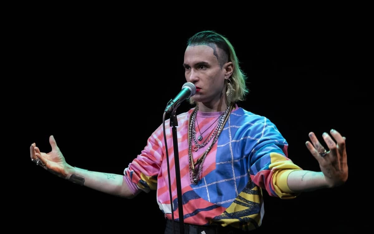 Illustration de l'événement : Pour un temps sois peu, spectacle de Laurène Marx au Carreau du Temple
