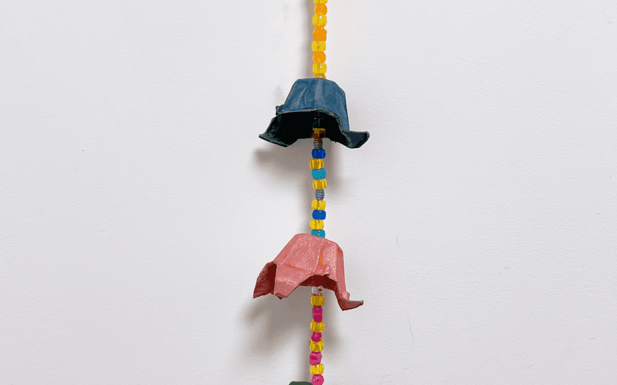 Illustration de l'événement : Atelier enfant - Suspension en boîte d'œufs