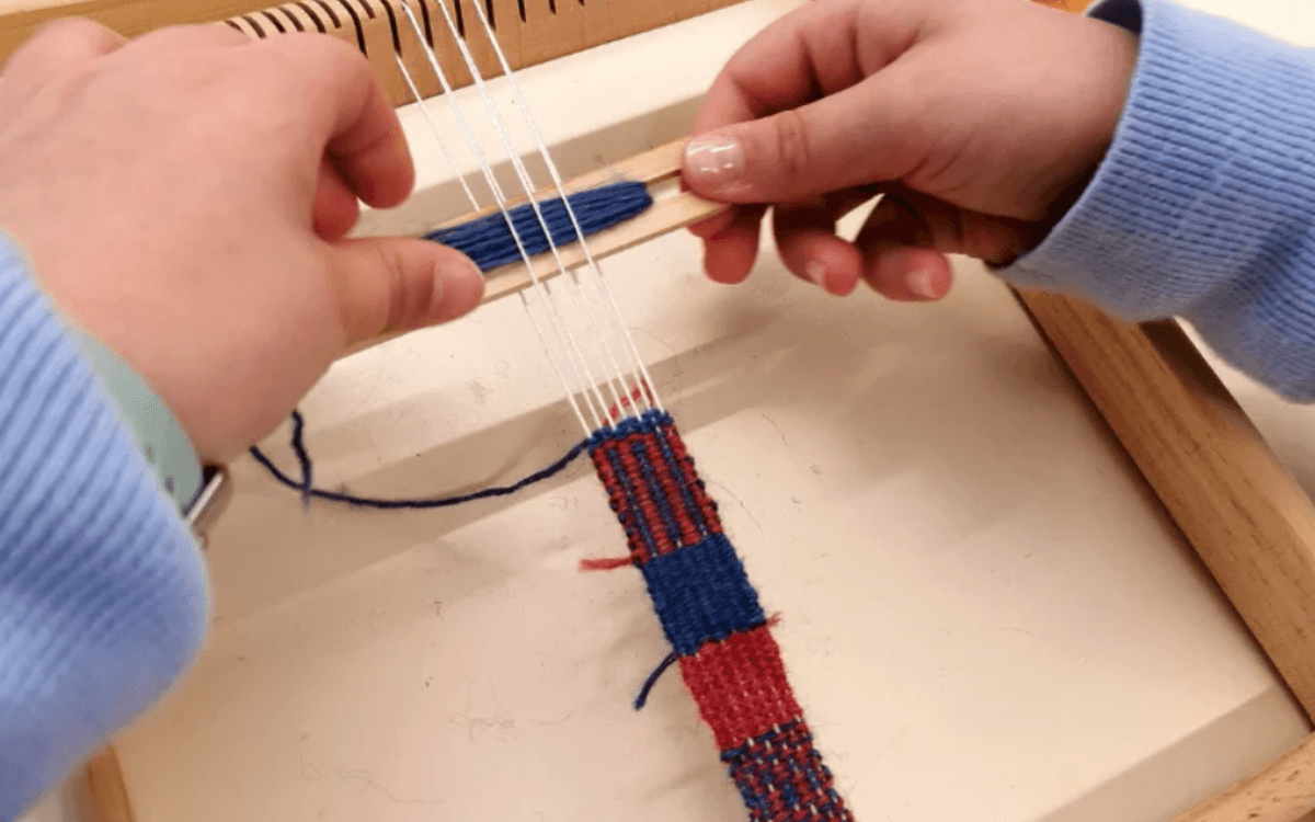 Illustration de l'événement : Atelier famille : L'art de la passementerie - Hôtel de la Marine