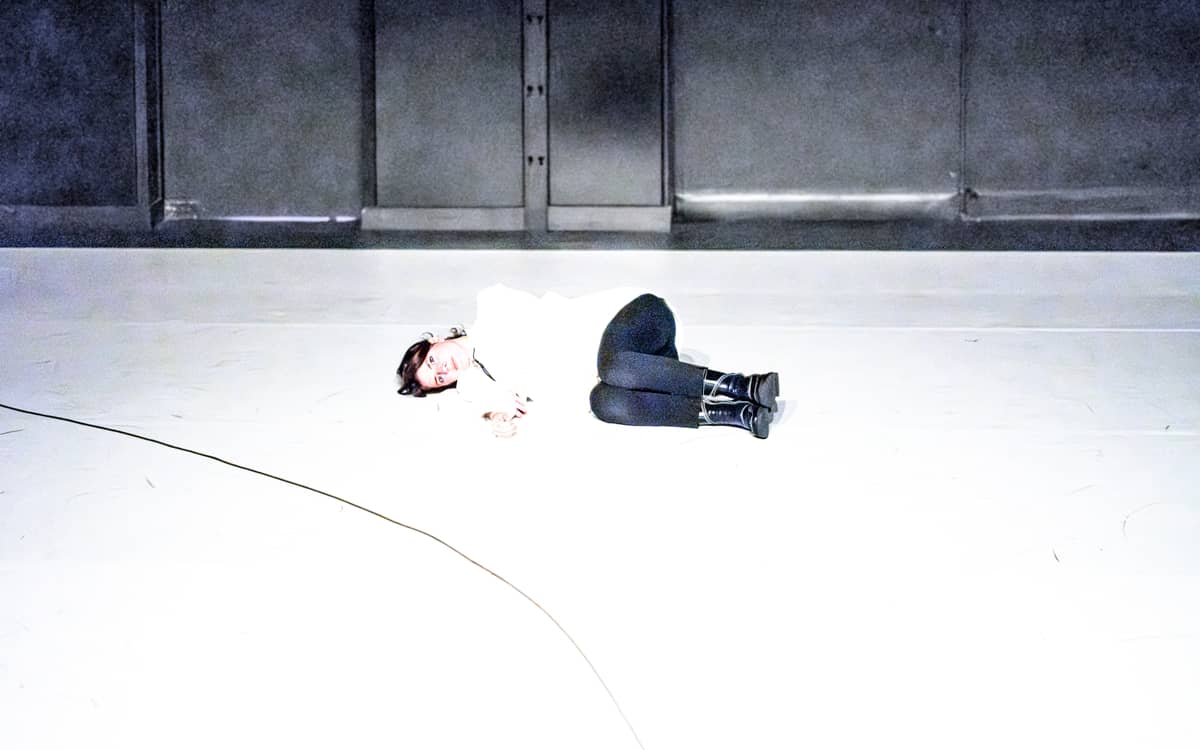 Illustration de l'événement : Spectacle de danse : "Mordre" de Giulia Dussolier