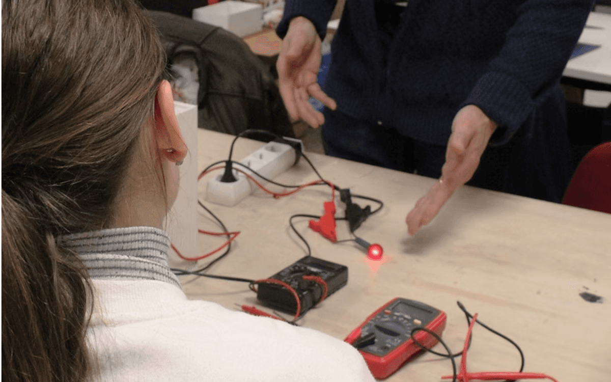 Illustration de l'événement : Atelier créatif - Brico électro