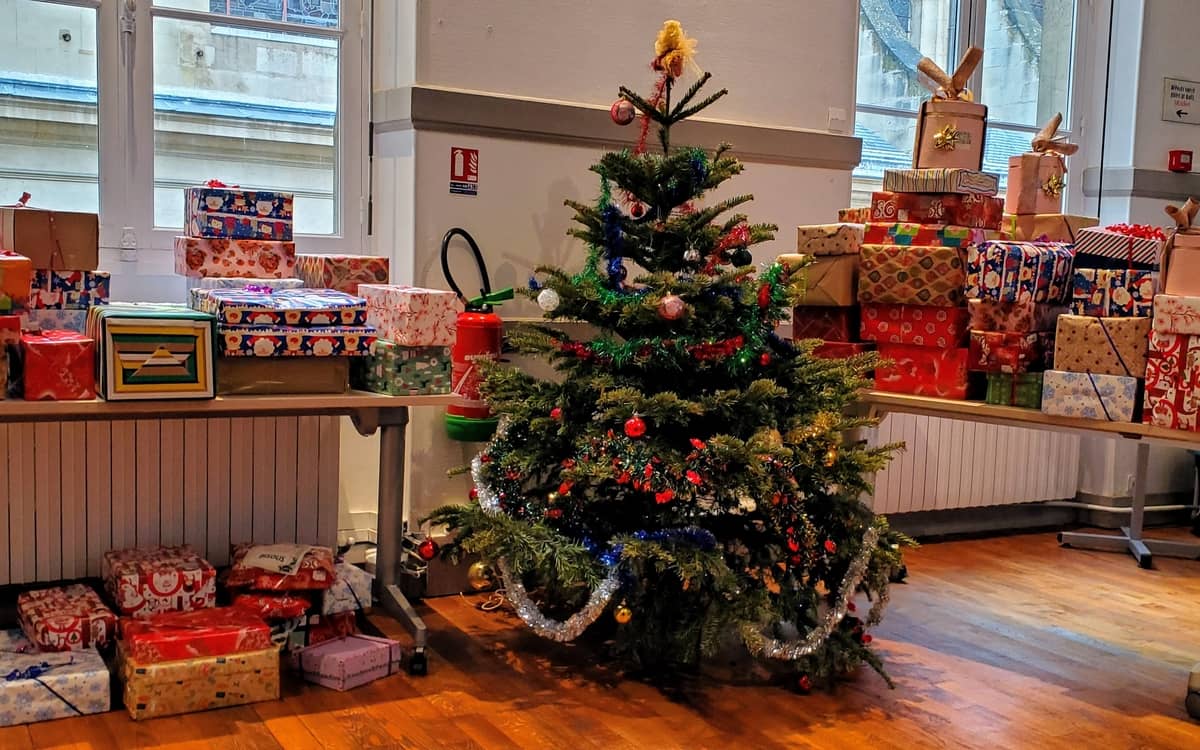 Illustration de l'événement : Atelier de confection et de décoration de boîtes de Noël solidaires