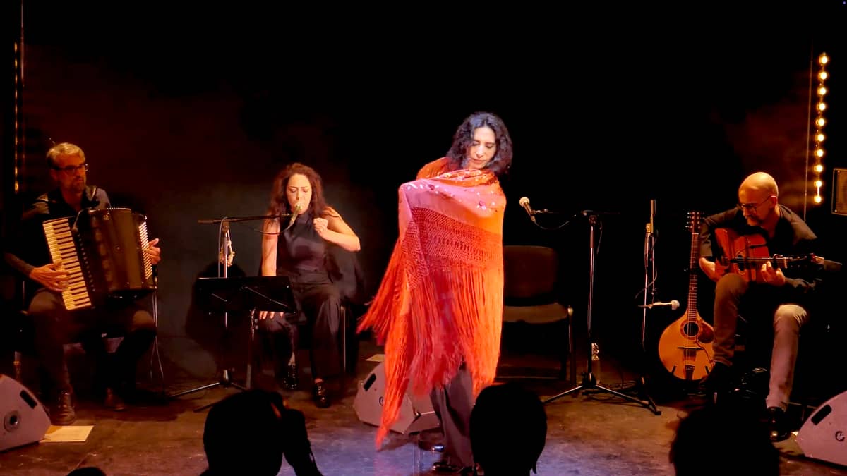 Illustration de l'événement : Festival Voix et Danses - Pérégrines, Cie La Mesure Sorcière, Flamencos et Balkans dialoguent au féminin