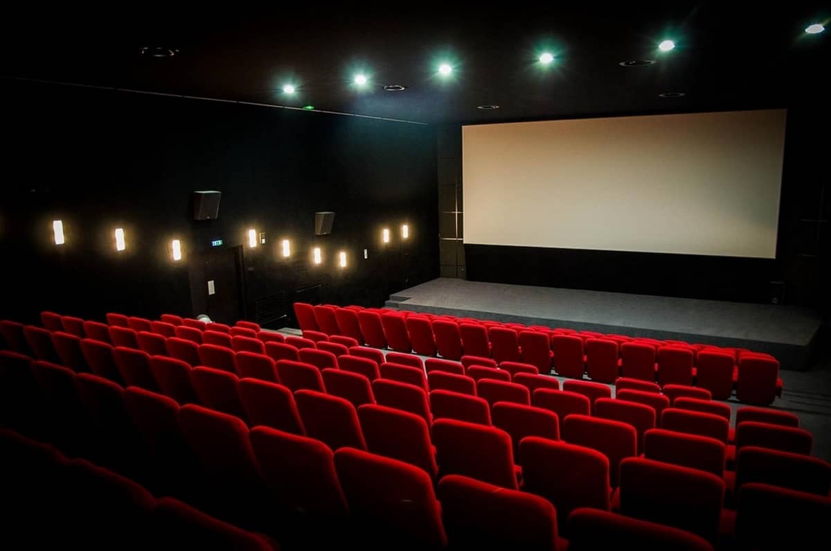 Illustration de l'événement : Ciné thé : Les Héros du Louvre