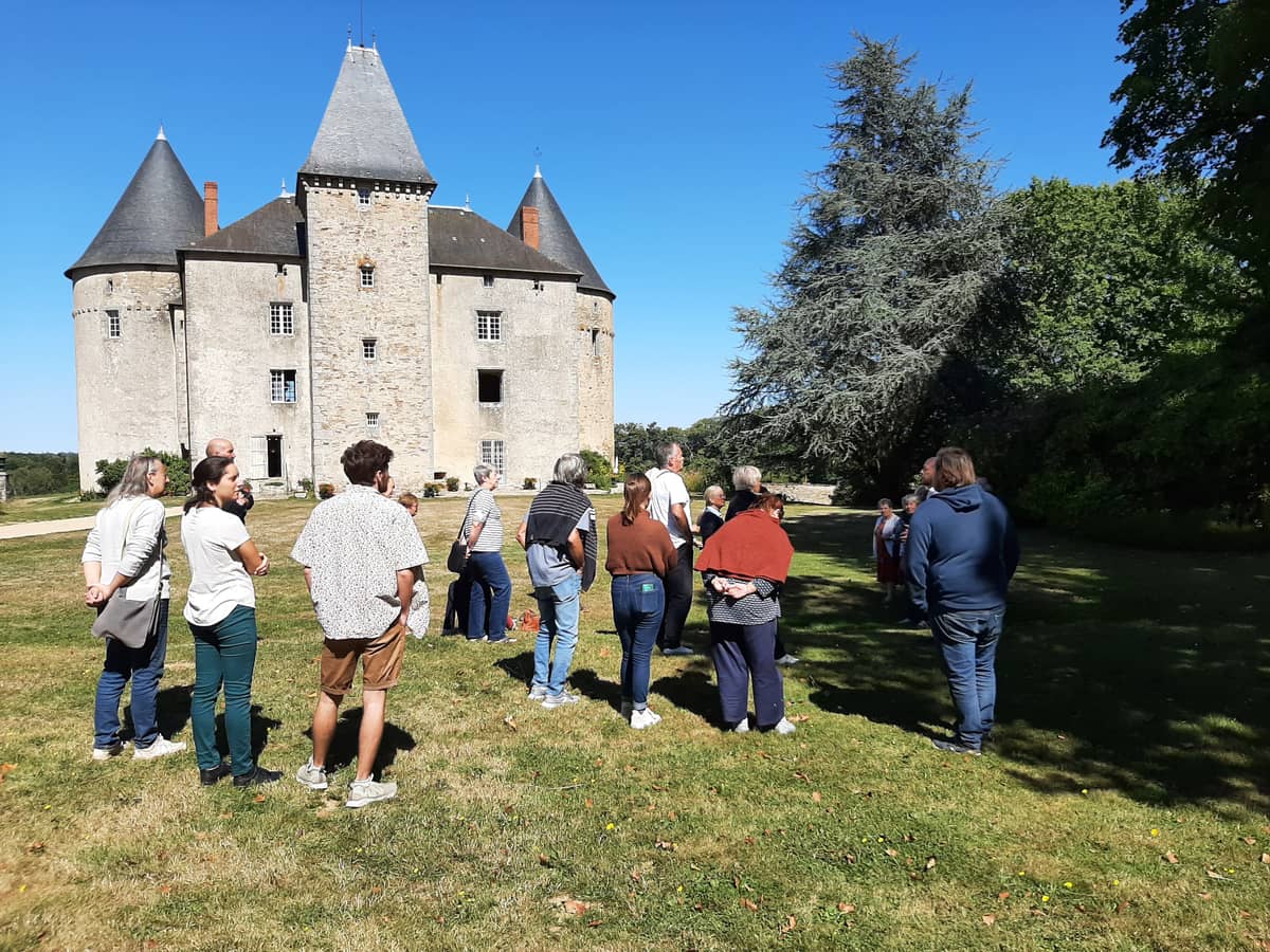 Illustration de l'événement : Visite du Château de Brie et de sa grange médiévale