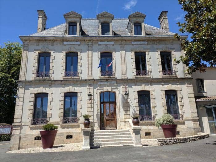 Illustration de l'événement : Journées du Patrimoine : Visite guidée de la mairie par le Maire et les Adjoints