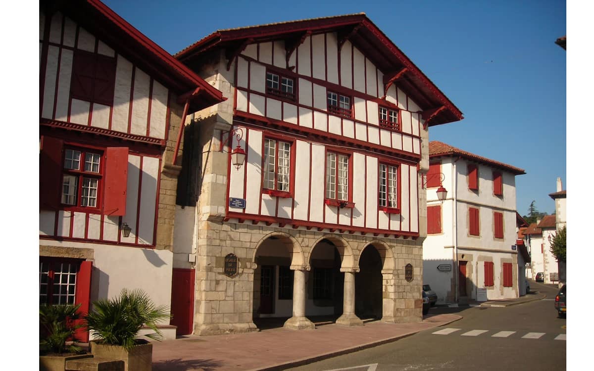 Illustration de l'événement : Visite guidée d'Urrugne : histoire du peuple basque, mythologie, jeux, us et coutumes