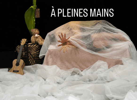 Illustration de l'événement : SPECTACLE A PLEINES MAINS