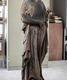 Illustration de l'événement : Une nouvelle statue au musée : étude et traitement d’une Vertu de la façade de la cathédrale