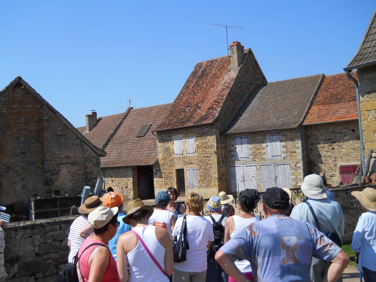 Illustration de l'événement : Visite guidée du Hameau de Mans à Dyo