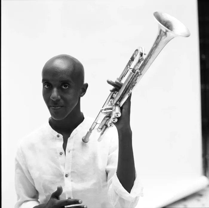 Illustration de l'événement : Hermon Mehari Trio [Un Doua de Jazz, Hommage à Miles Davis]