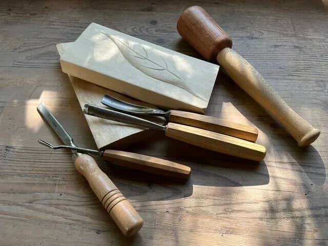 Illustration de l'événement : Initiation taille de bois : outils et gestes