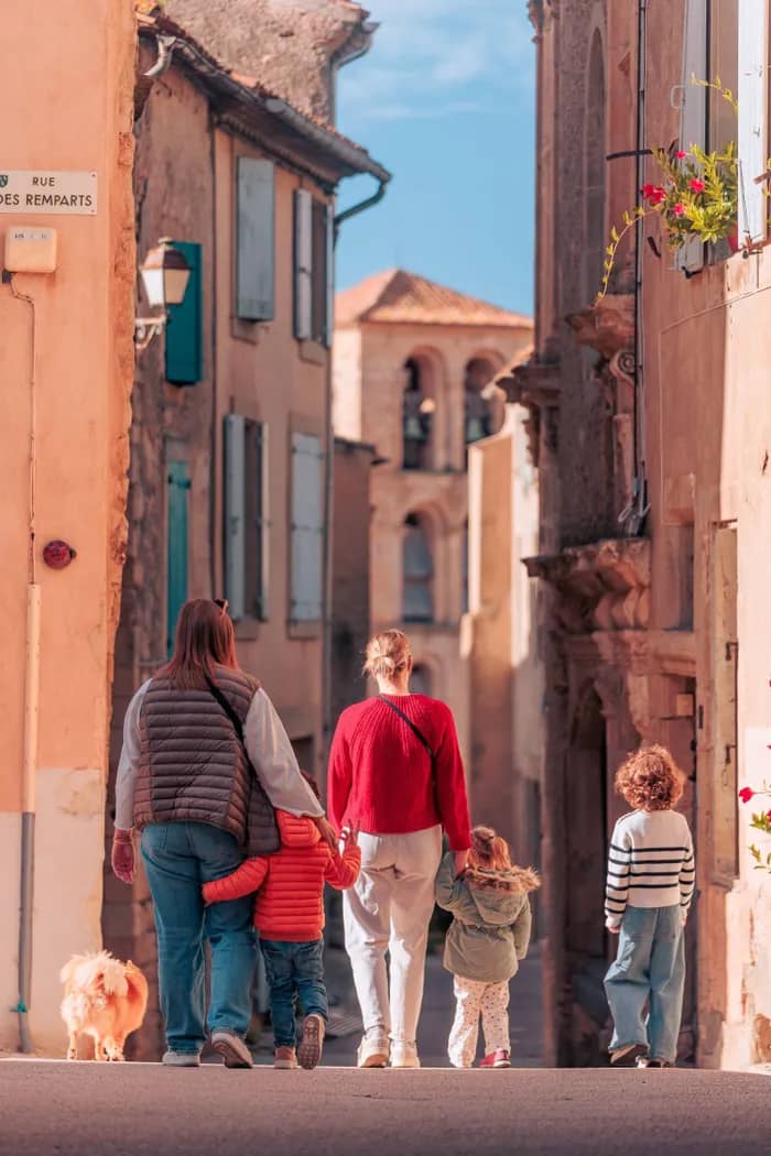 Illustration de l'événement : Visite guidée d'une Petite Cité de Caractère : bienvenue à Caunes-Minervois
