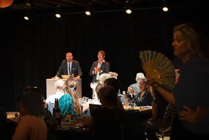 Illustration de l'événement : Dîner-spectacle : « Qui a tué Henri Müller ? » une enquête de l'inspecteur B.