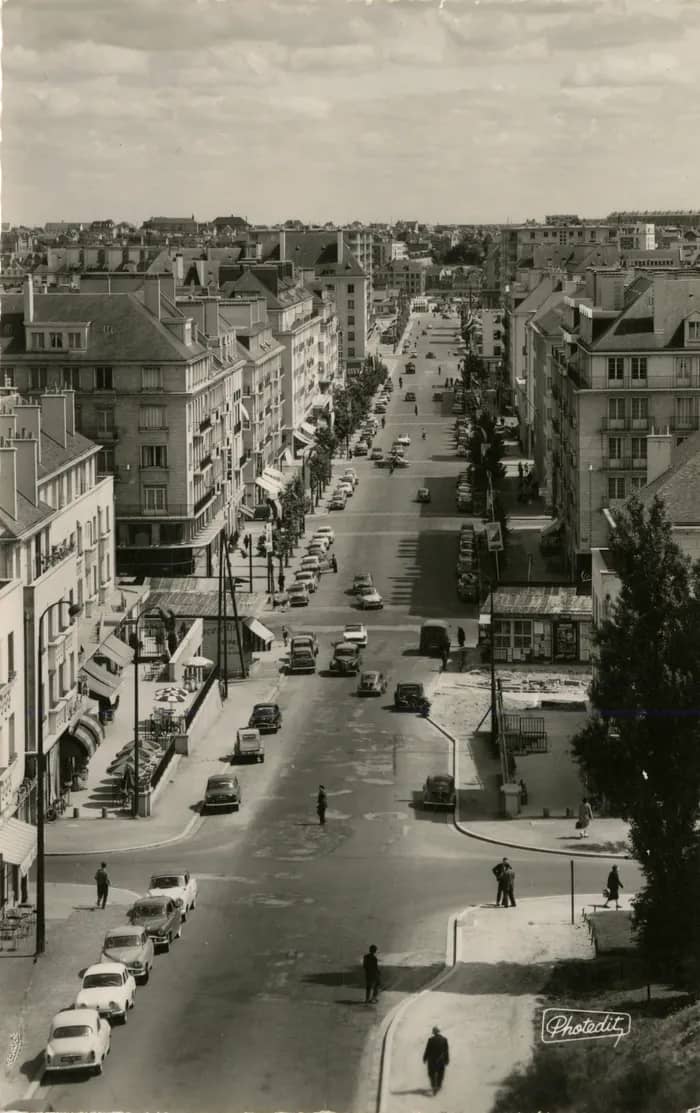 Illustration de l'événement : Visite architecturale : balade urbaine à Caen "l'avenue du Six-Juin"