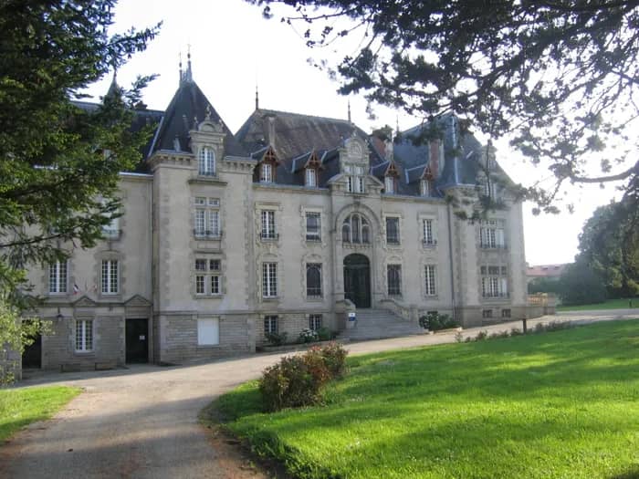 Illustration de l'événement : Visite commentée du château de Neuvic-Entier