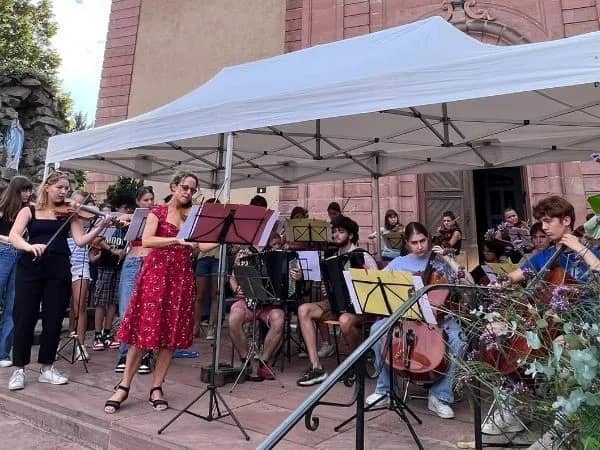 Illustration de l'événement : Festi’Val Passeurs de musique : Animation du marché Terroir & Traditions