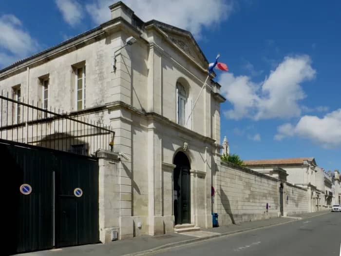 Illustration de l'événement : [Spécial scolaires] Visite guidée de la sous-préfecture / ancien orphelinat de la marine
