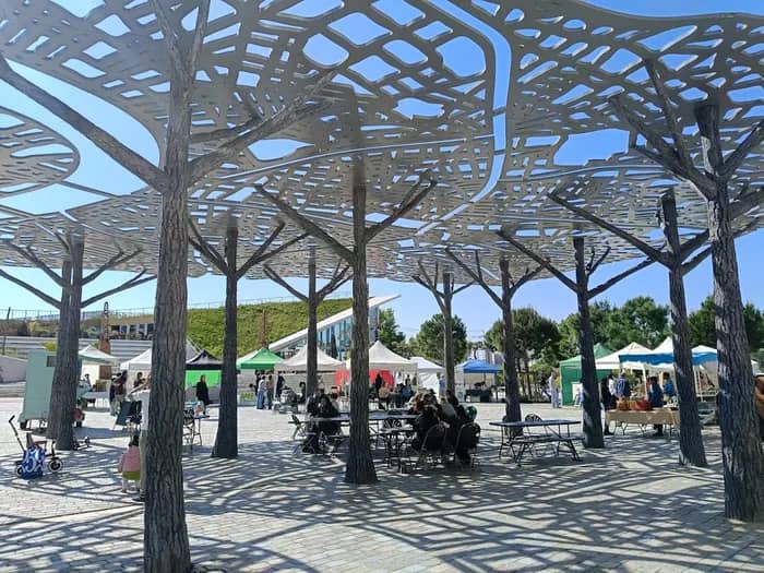 Illustration de l'événement : Marché 100% végétal, de producteurs locaux - Dim 4 oct - Place Marie de Gournay (pont St Jean)