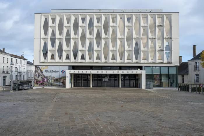 Illustration de l'événement : Visites du Palais des congrès de Parthenay, labellisé Architecture contemporaine remarquable