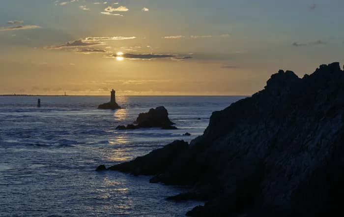 Illustration de l'événement : Visite crépusculaire "Veiller sur la Pointe du Raz : les phares d’Iroise"