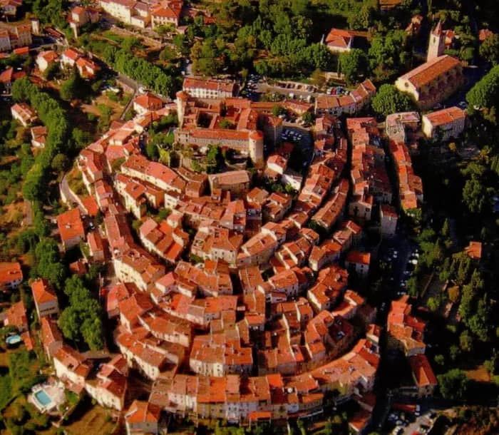 Illustration de l'événement : A la découverte du Village et de ses ruelles en colimaçon...