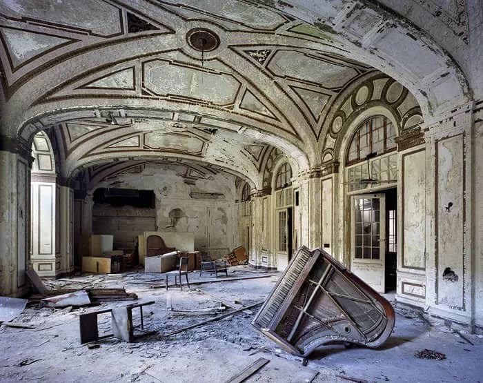 Illustration de l'événement : Exposition de Yves Marchand et Romain Meffre, Les Ruines de Détroit, 20 ans après - Polka Galerie