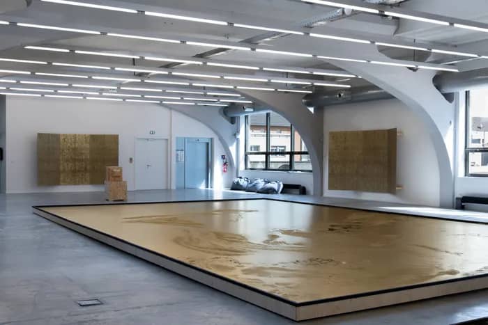 Illustration de l'événement : L’or dans l’art contemporain par Anne-Marie Charbonneaux