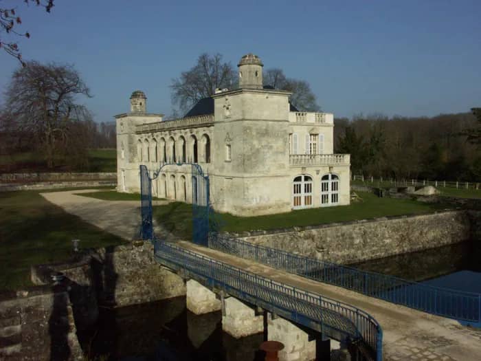 Illustration de l'événement : Visite guidée du Château de Chailvet et de son parc