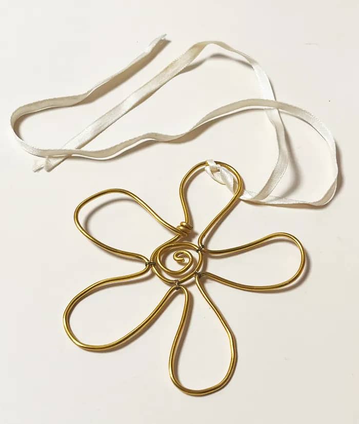 Illustration de l'événement : Atelier créatif - Bijoux en fil d'aluminium