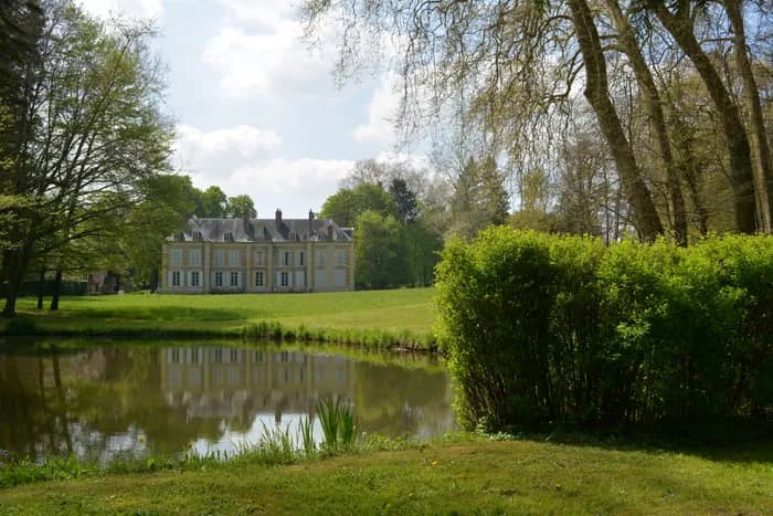 Illustration de l'événement : Balade découverte du parc du château de Fertot