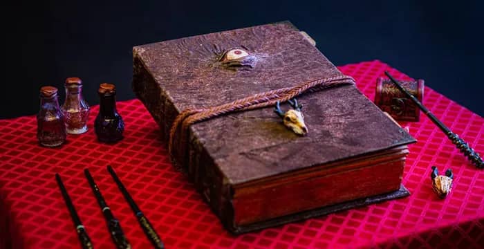 Illustration de l'événement : « GRIMOIRE, MON BEAU GRIMOIRE » - atelier créatif (jeune public)