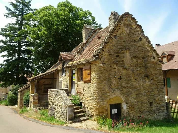 Illustration de l'événement : Visite libre de la maison rurale du bourg de Saint-Clément-sur-Guye