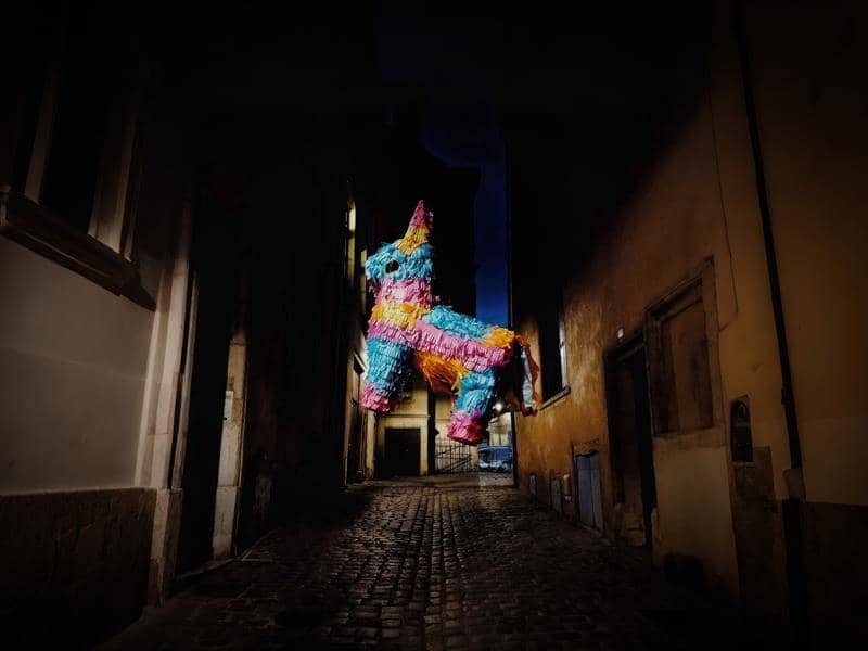 Illustration de l'événement : Life is a party and I'm the Pinata, Compagnie Kosa