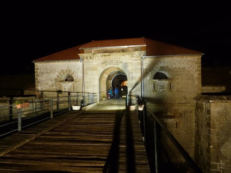 Illustration de l'événement : Visiste nocturne du fort de Peigney - Fort à conter